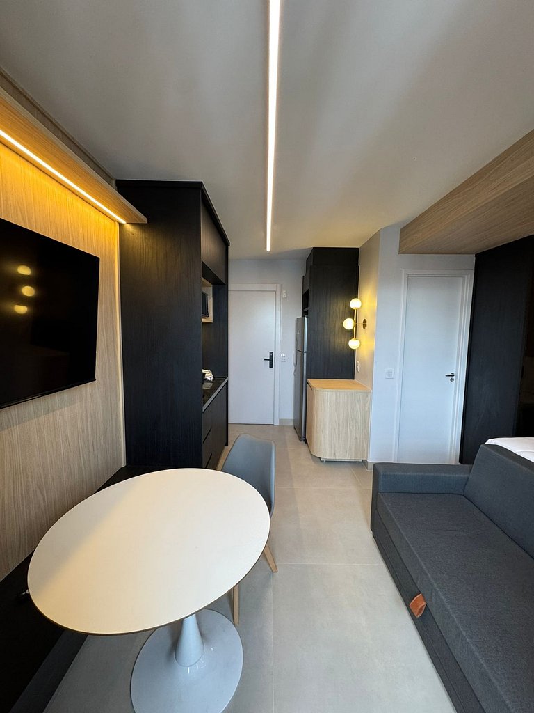 Studio moderno em Pinheiros, próximo a Faria Lima