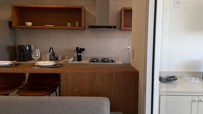 Apto com sacada gourmet e piscina em Bauru