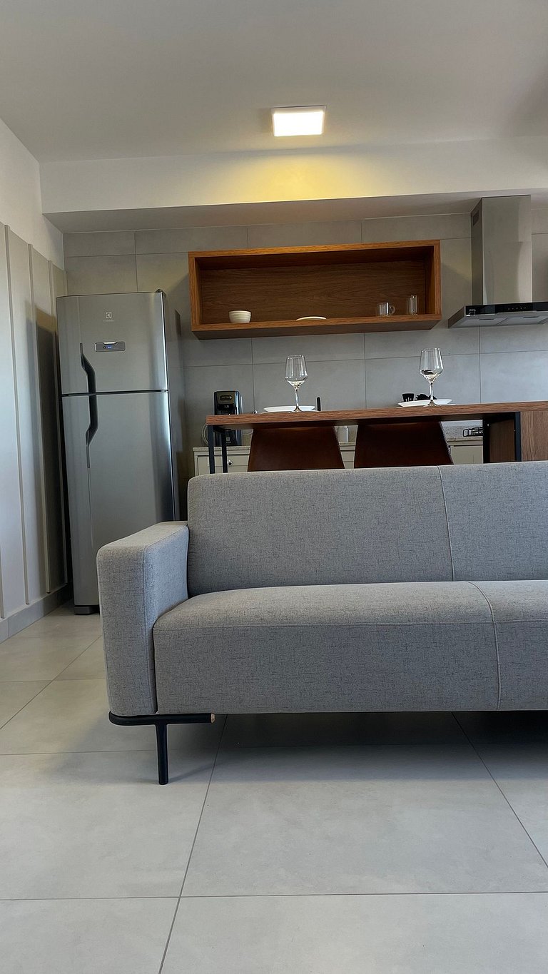 Apto com sacada gourmet e piscina em Bauru
