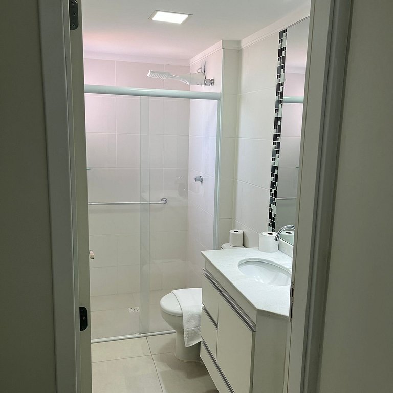 Apto com sacada gourmet e lazer completo em Bauru