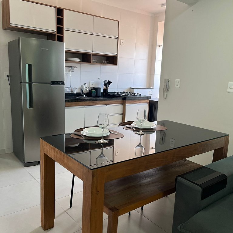 Apto com sacada e lazer completo em Bauru