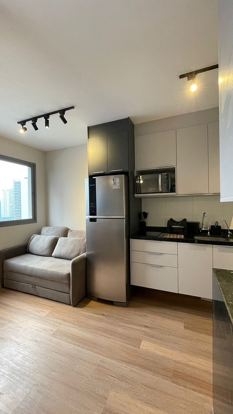 Studio with City View and Pool near Faria Lima