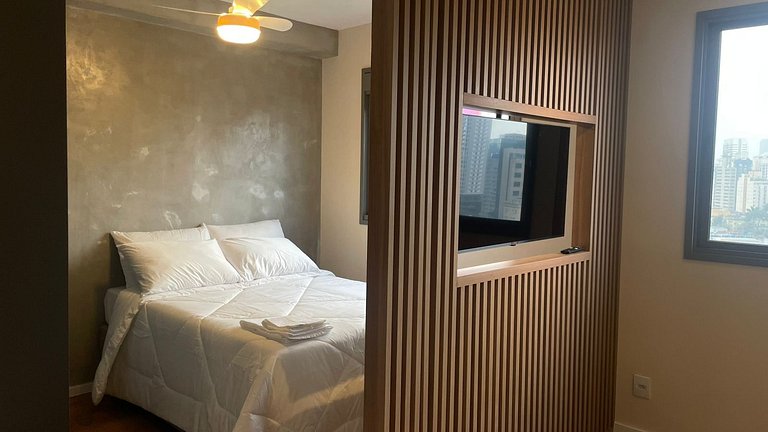Studio com vista incrível – Pinheiros / Faria Lima