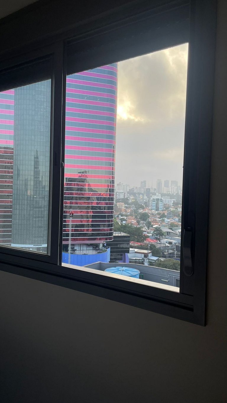 Studio com vista incrível – Pinheiros / Faria Lima