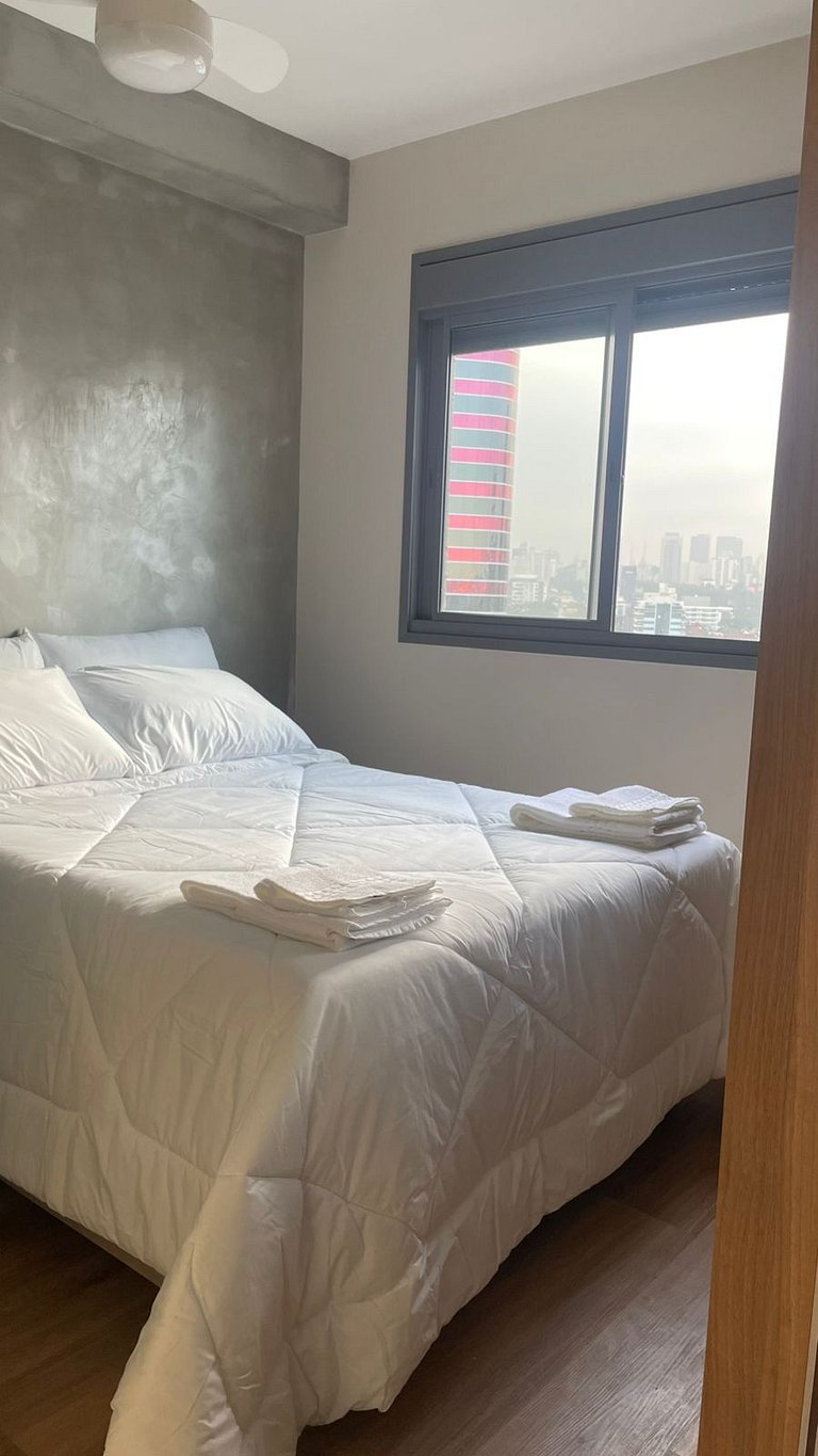 Studio com vista incrível – Pinheiros / Faria Lima