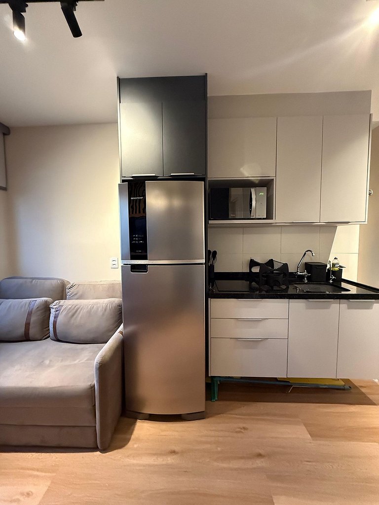 Studio com Vista e Piscina perto da Faria Lima