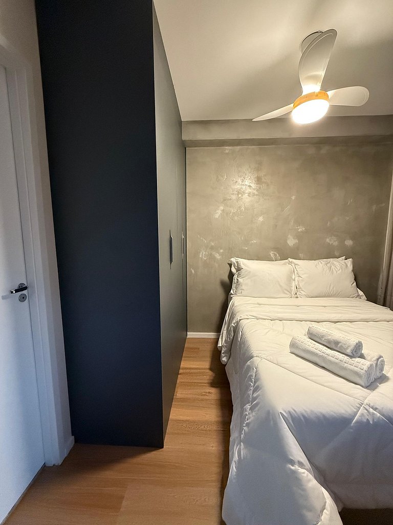 Studio com Vista e Piscina perto da Faria Lima