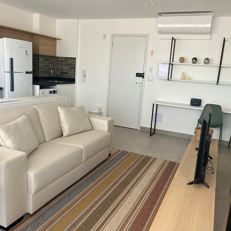 Apartamento amplo com vista panorâmica nos Altos da Cidade e
