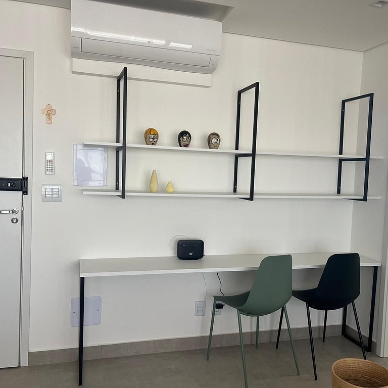 Apartamento amplo com vista panorâmica nos Altos da Cidade e