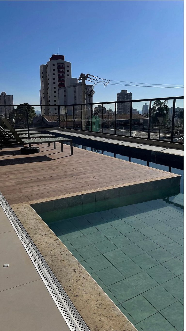Apartamento amplo com vista panorâmica nos Altos da Cidade e