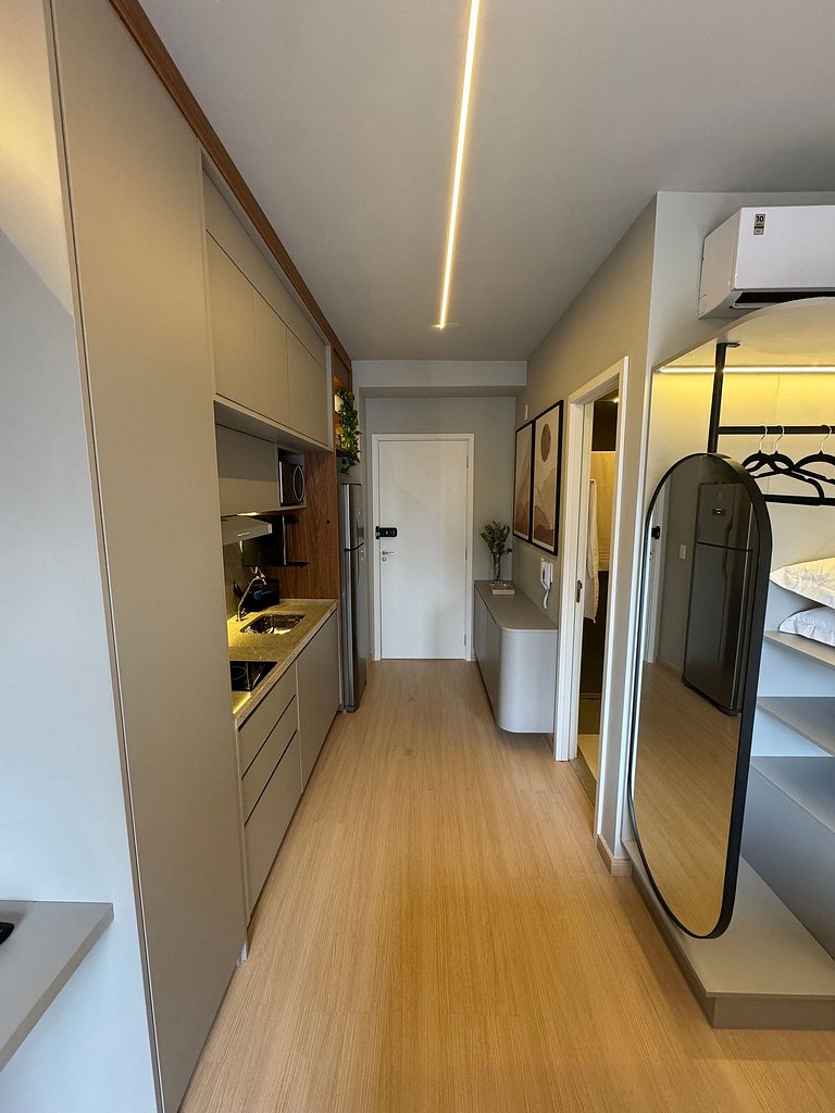 Studio incrível perto do metrô Faria Lima em Pinheiros