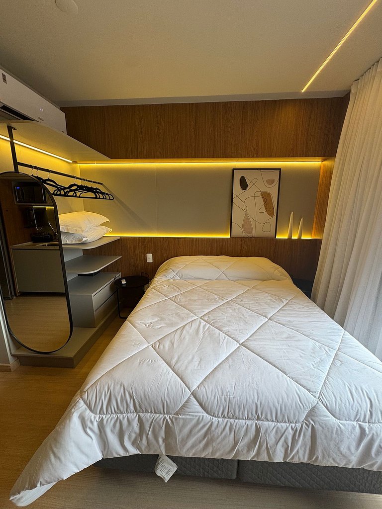 Studio incrível perto do metrô Faria Lima em Pinheiros