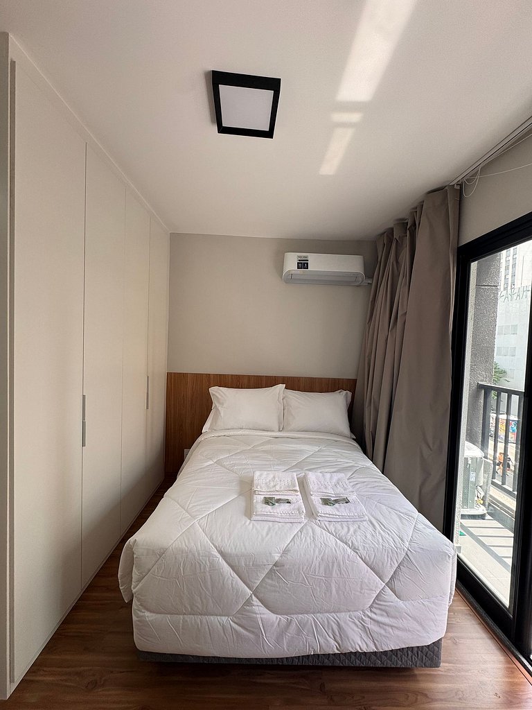 Studio próximo à Av. Paulista e Santa Cecília.