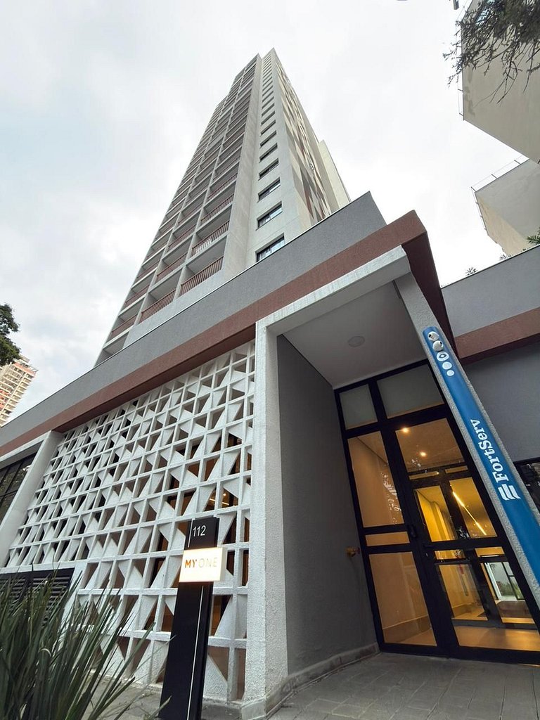 Studio com Sacada e Academia no Brooklin