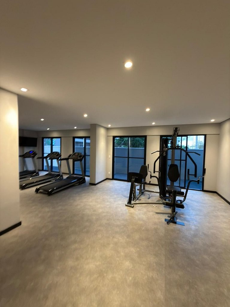 Studio com academia no Brooklin