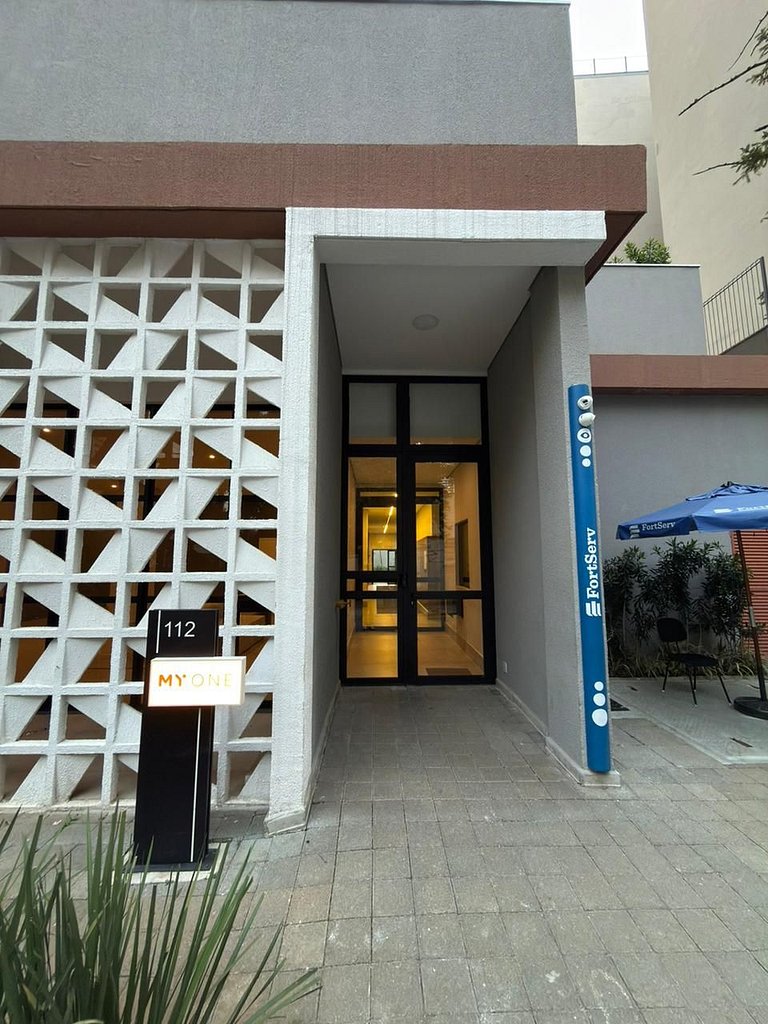 Studio com Sacada e Academia no Brooklin