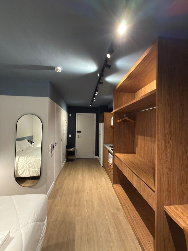 Studio com academia no Brooklin