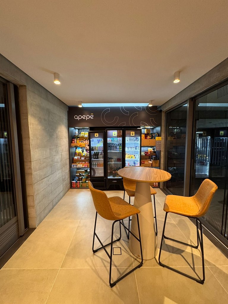 Studio terreo com varanda no Campo Belo