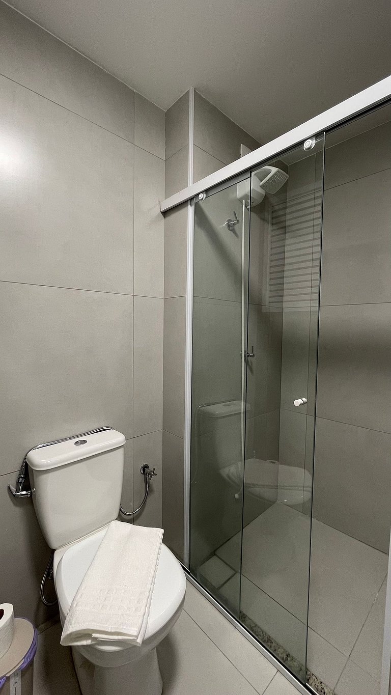Apartment with Balcony and Pool in Bauru