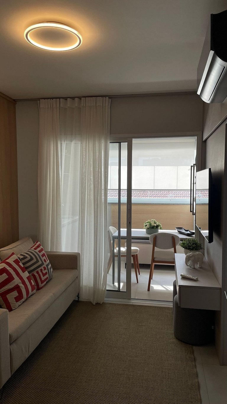 Apartamento com churrasqueira e piscina em Bauru