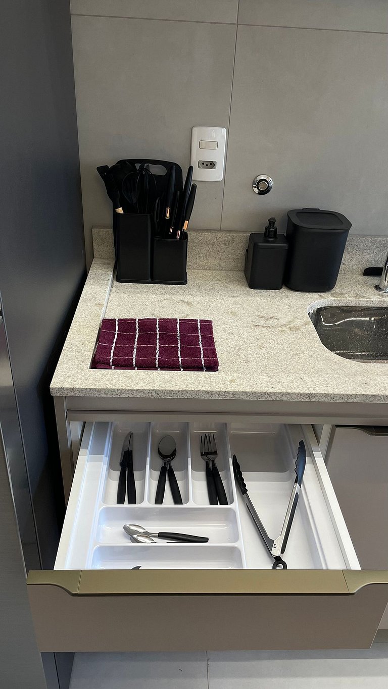 Apartamento com churrasqueira e piscina em Bauru