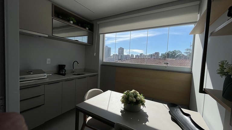 Apartamento com churrasqueira e piscina em Bauru