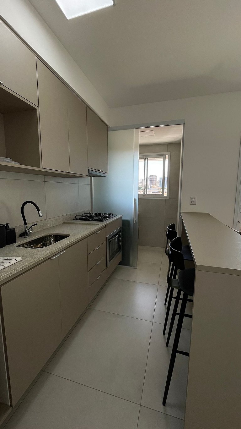 Apartamento completo com piscina em Bauru