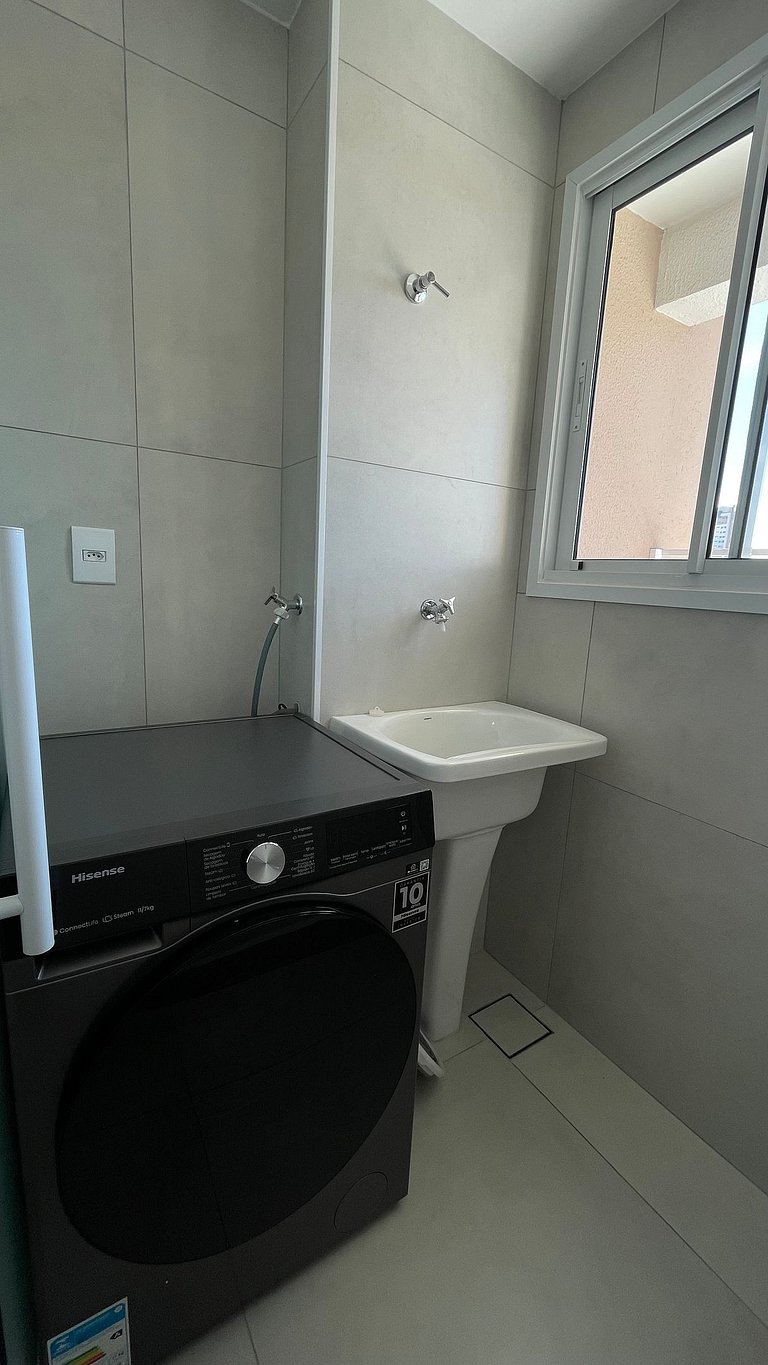 Apartamento completo com piscina em Bauru