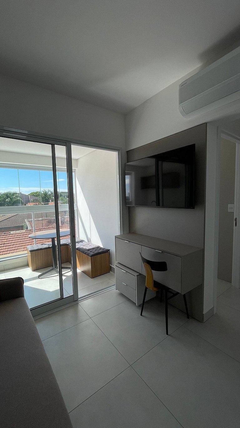 Apartamento completo com piscina em Bauru