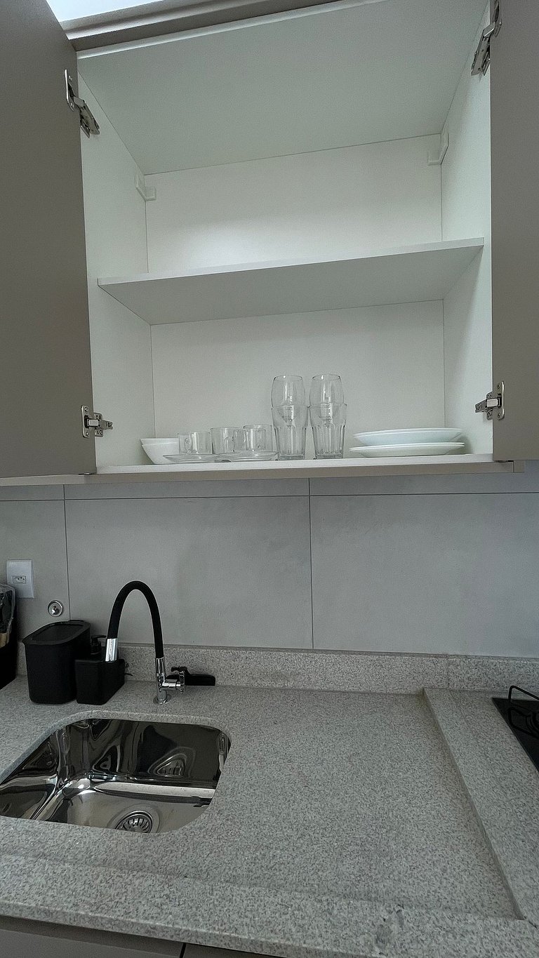 Apartamento completo com piscina em Bauru