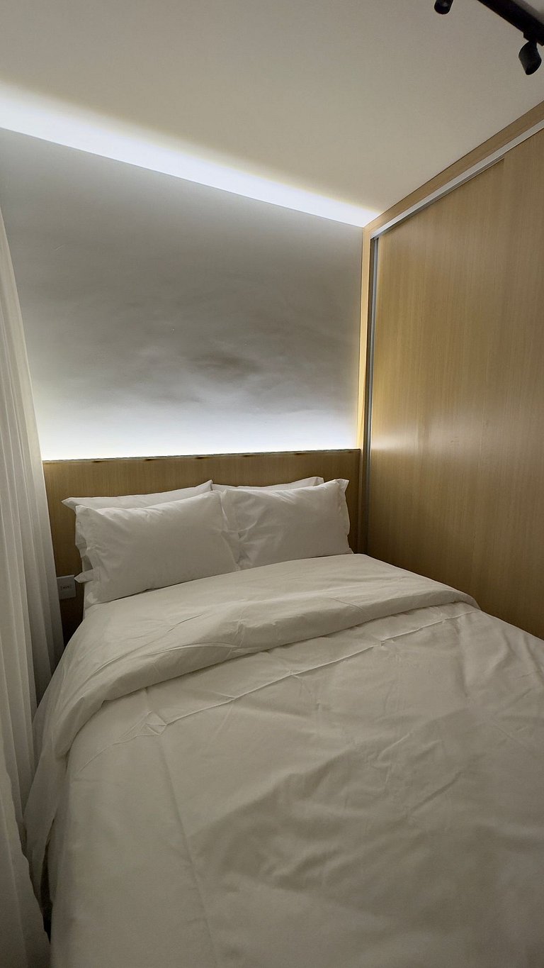 2BR Apartment with Balcony and View near Paulista