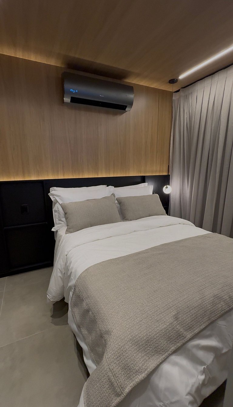 Studio moderno em frente ao metrô Vila Madalena