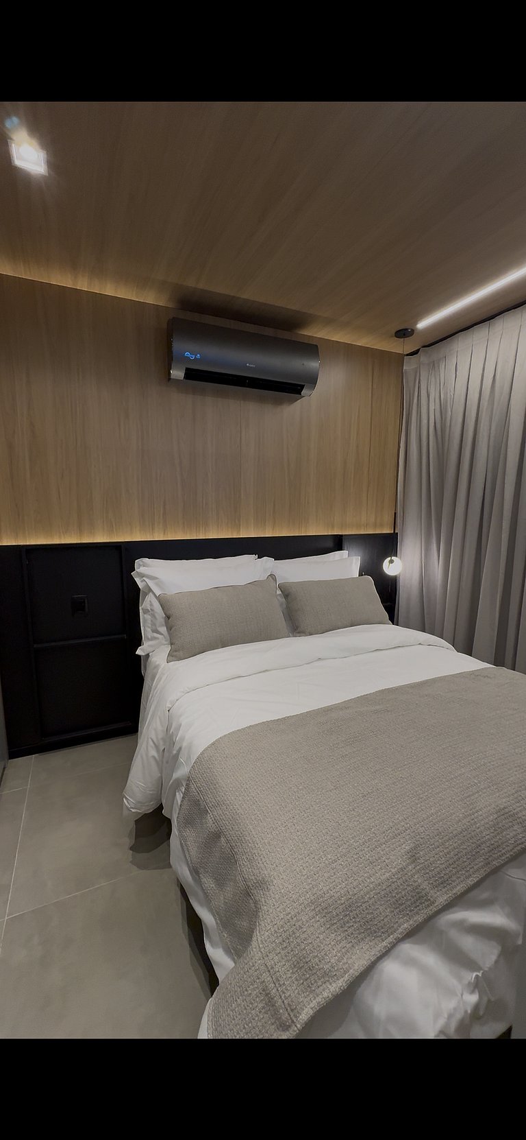 Studio moderno em frente ao metrô Vila Madalena