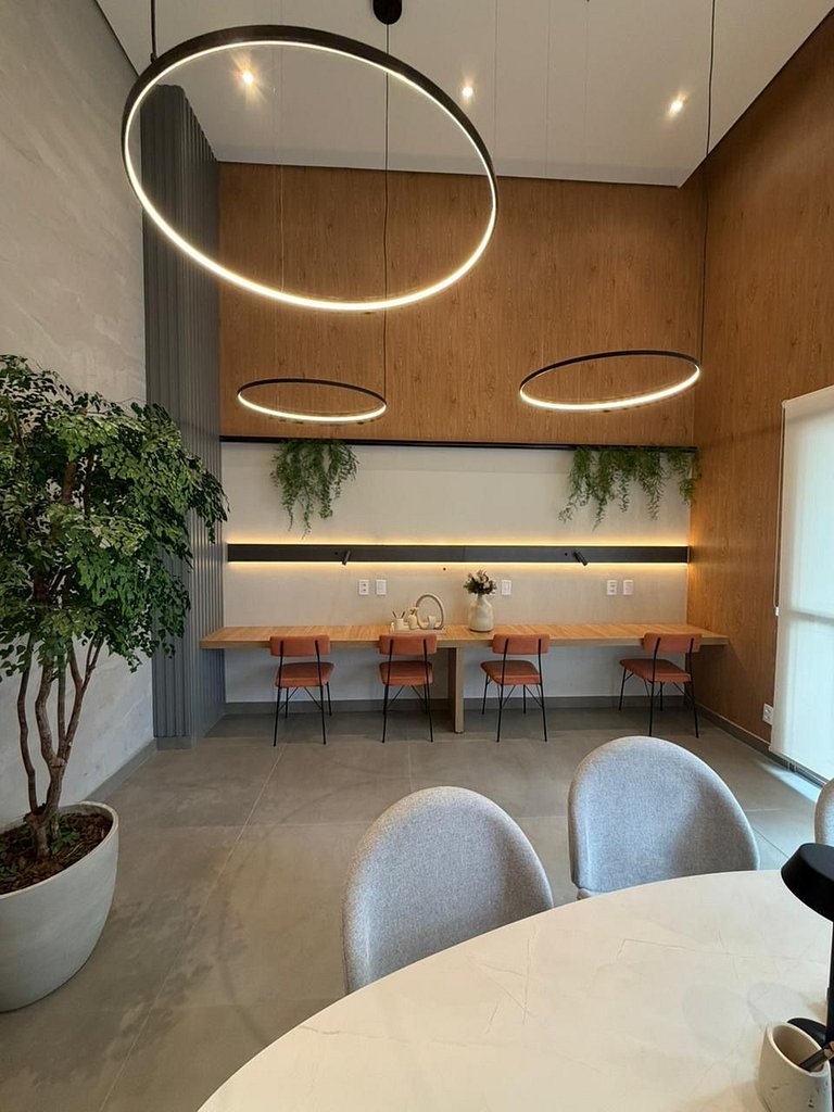 Studio no Paraíso com Sacada e Vista da Cidade