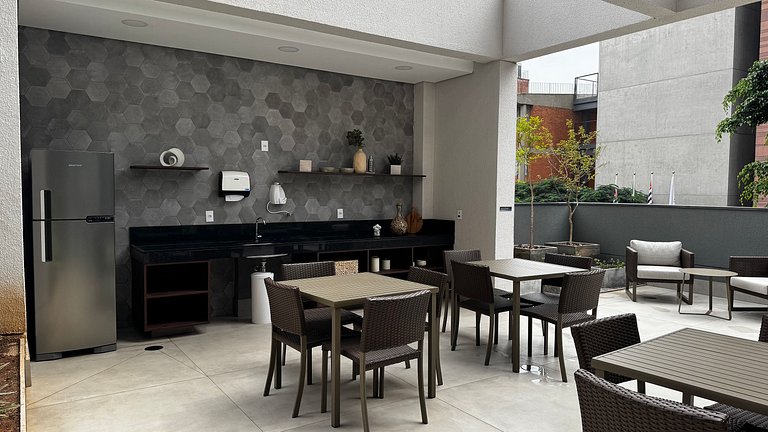 Paraiso Studio with Balcony and City View
