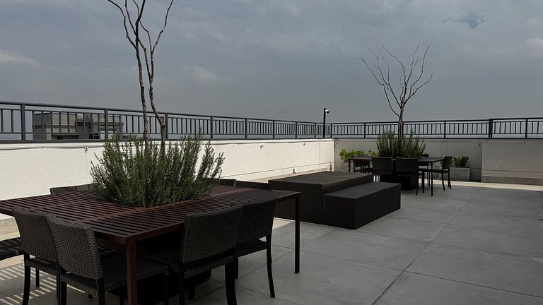 Paraiso Studio with Balcony and City View