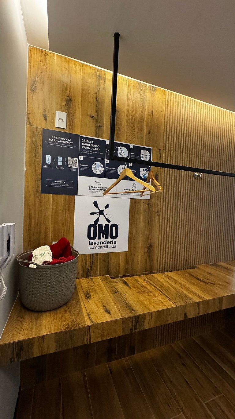 Studio moderno em frente ao metrô Vila Madalena