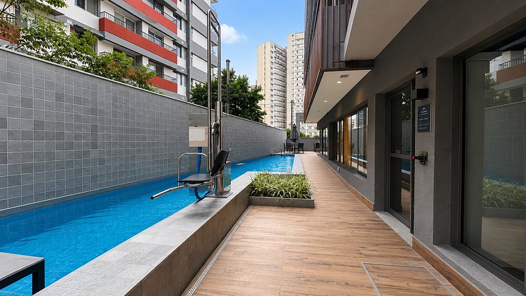 Studio moderno em frente ao metrô Vila Madalena