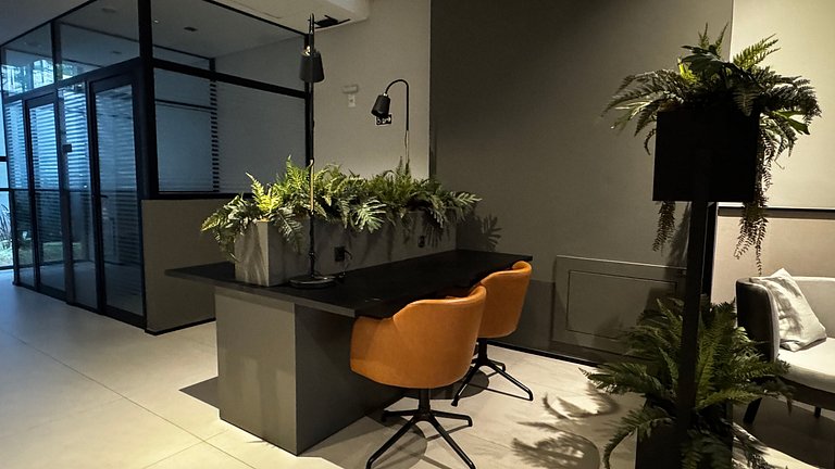 Studio moderno em frente ao metrô Vila Madalena