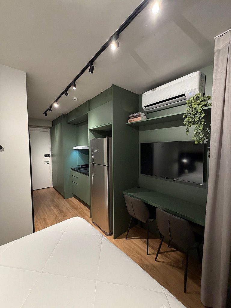 Studio no Campo Belo com Piscina