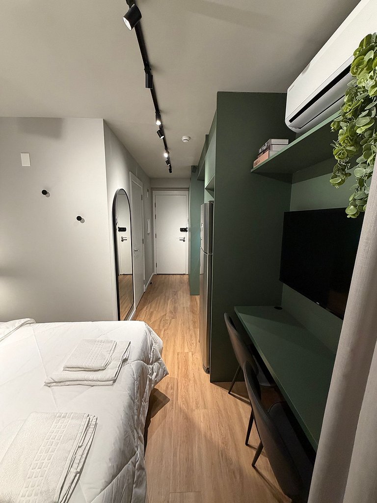Studio no Campo Belo com Piscina
