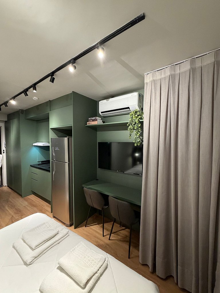 Studio no Campo Belo com Piscina