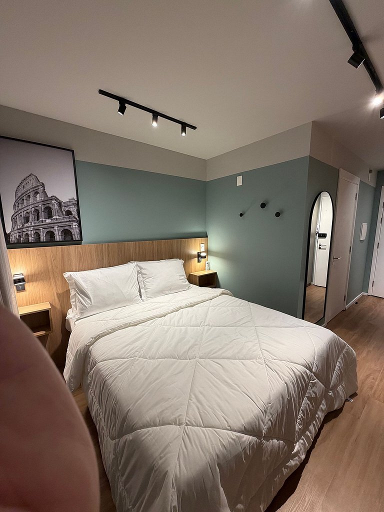 Studio Completo com Piscina perto de Congonhas