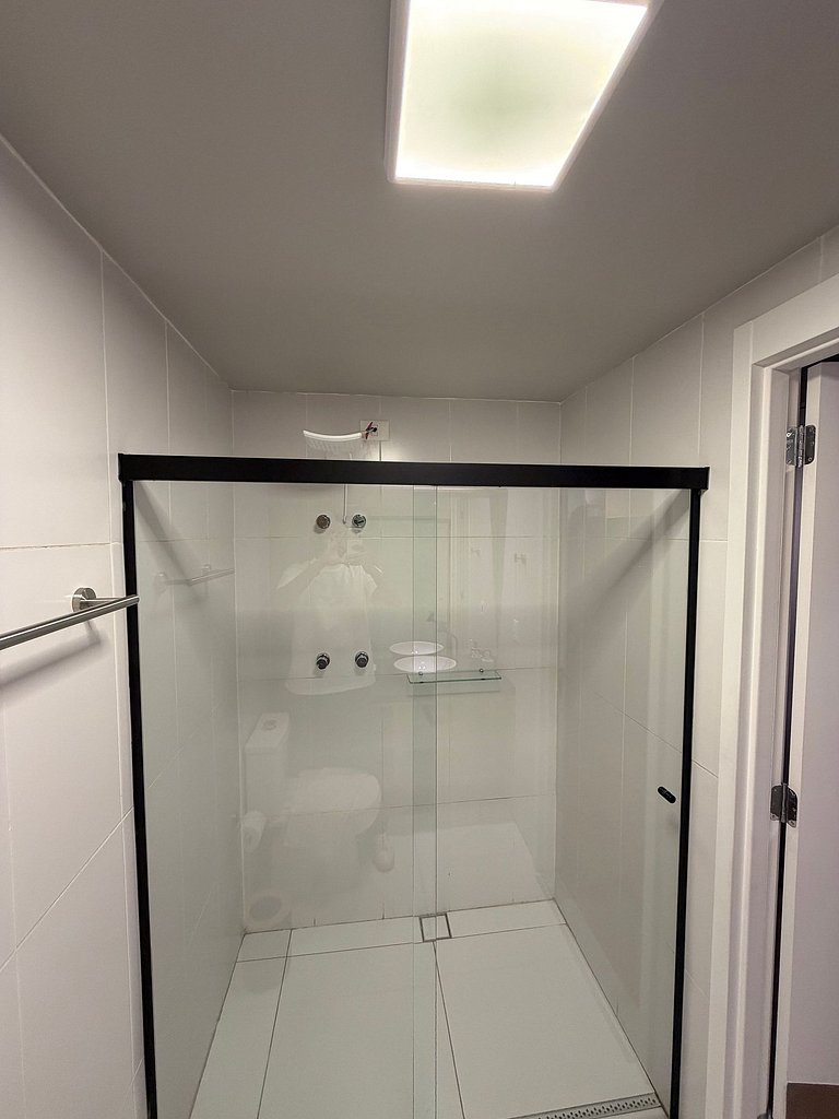 Studio Completo com Piscina perto de Congonhas